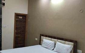 Vishal Homestay